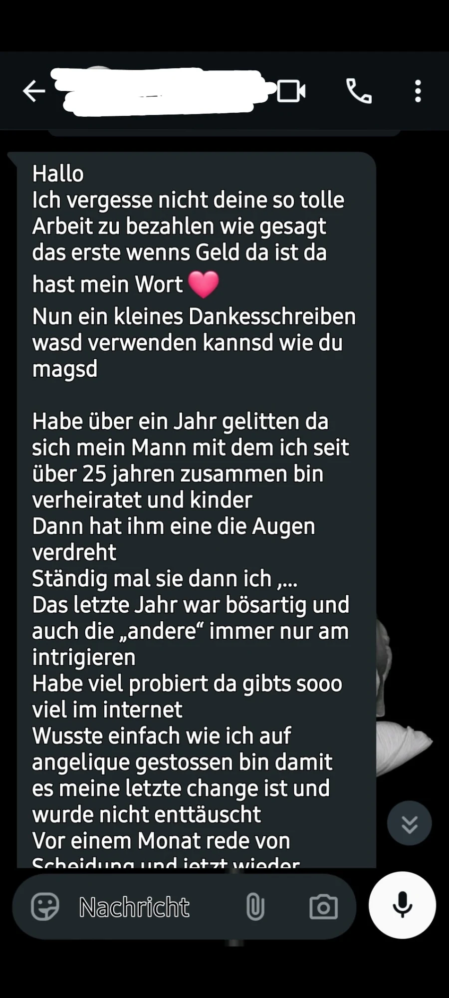 Anonymisierte WhatsApp-Kundenstimme für Angelique